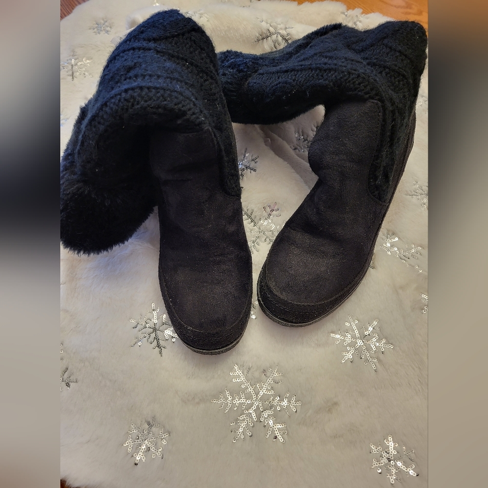 American Eagle Knit fur Wedge